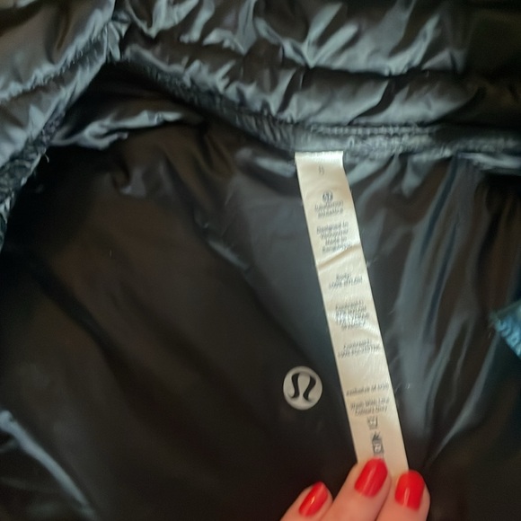 Lululemon blue/green jacket - Picture 2 of 3